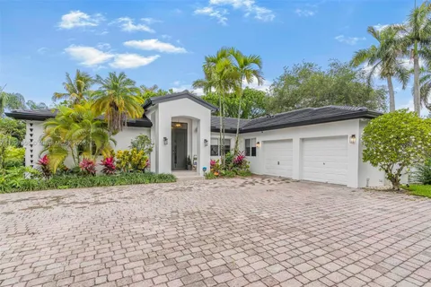 7560 SW 144th St, Palmetto Bay FL 33158