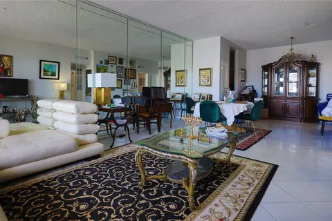 9225 Collins Ave # C, Surfside FL 33154