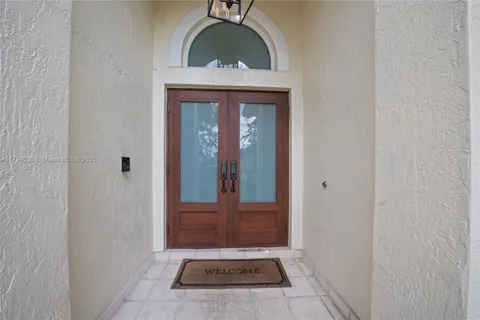 1199 NW 166th Ave, Pembroke Pines FL 33028