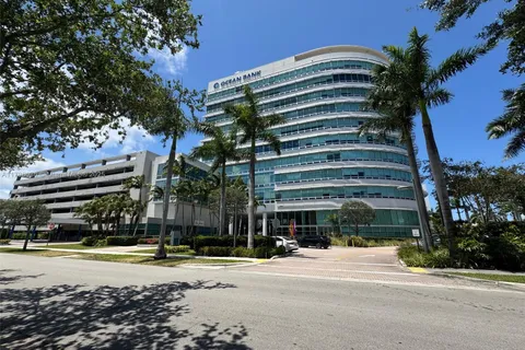 20900 NE 30th Ave # 503, Aventura FL 33180