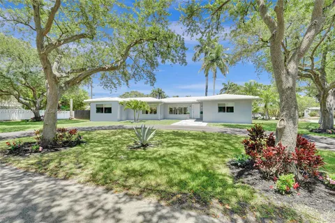 626 S 13th Ave, Hollywood FL 33019