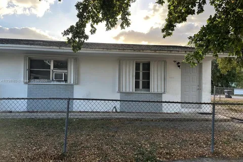 6300 Pierce St # 2, Hollywood FL 33024