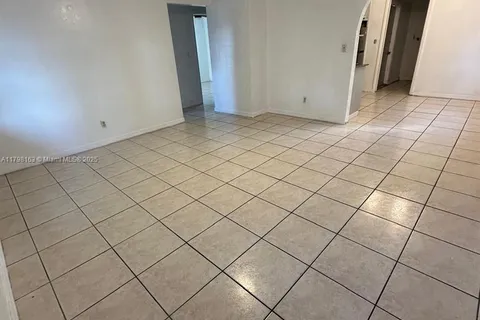 6300 Pierce St # 2, Hollywood FL 33024