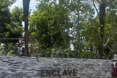 4460 NW 107th Ave # 8, Doral FL 33178