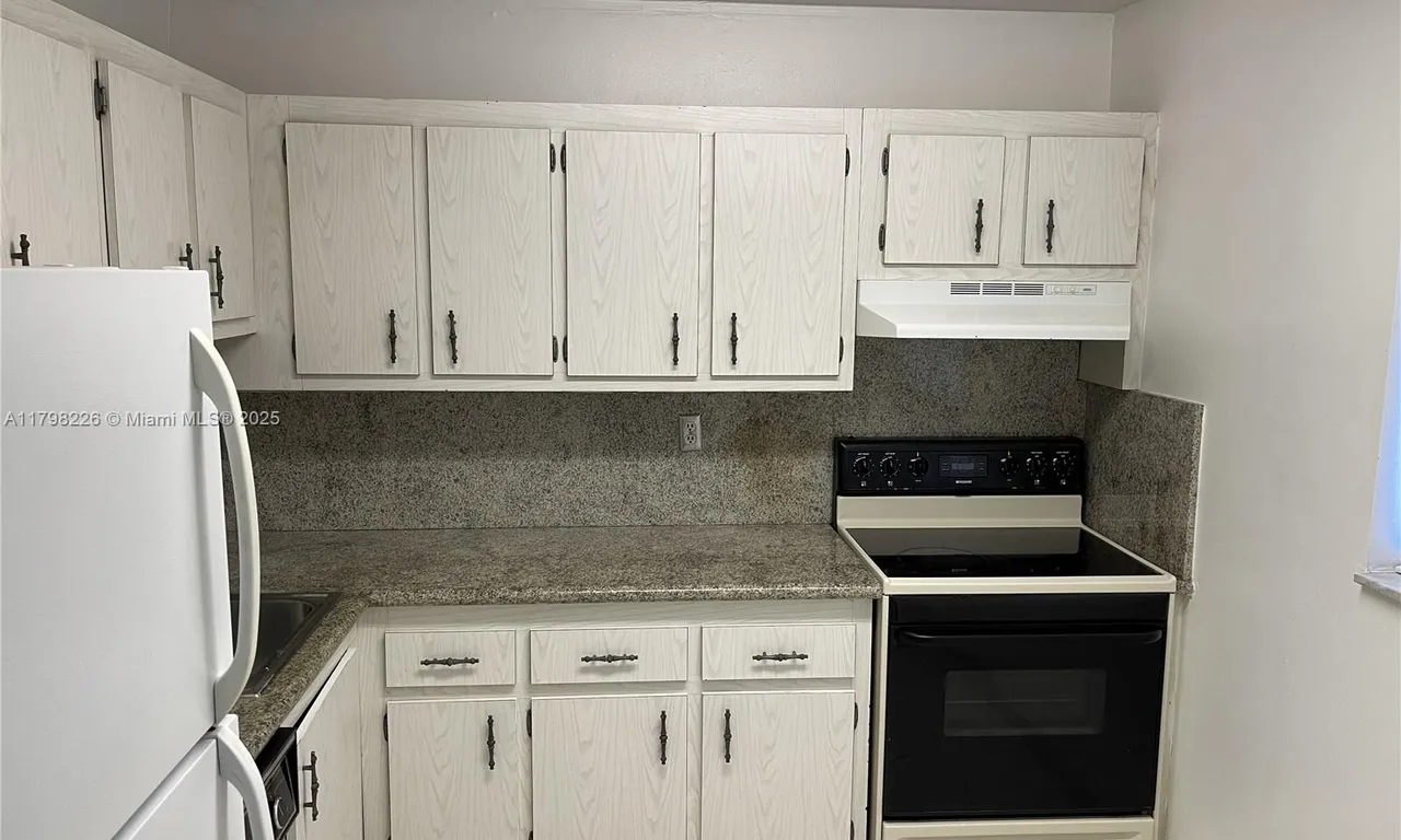 7860 Camino Real # 407, Miami FL 33143