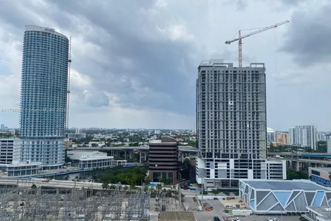 90 SW 3rd St # 1909, Miami FL 33130