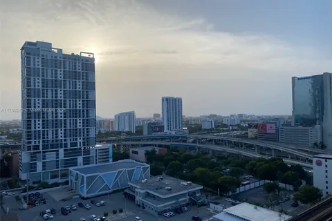 90 SW 3rd St # 1909, Miami FL 33130