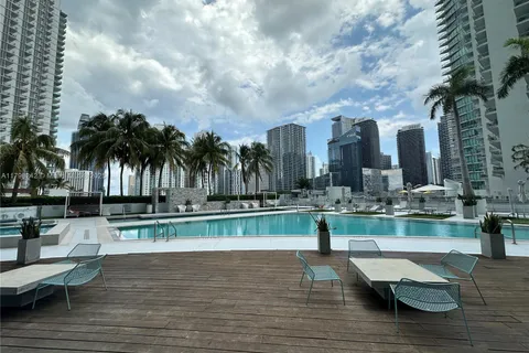 90 SW 3rd St # 1909, Miami FL 33130