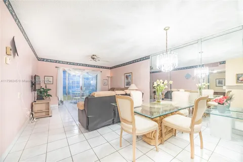 4701 NW 34th St # 401, Lauderdale Lakes FL 33319