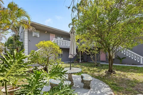 400 SE 31st St # 3, Fort Lauderdale FL 33316