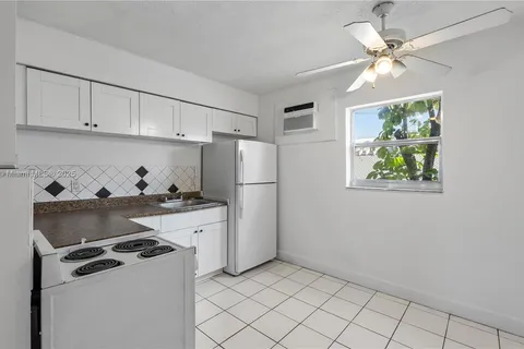 400 SE 31st St # 3, Fort Lauderdale FL 33316