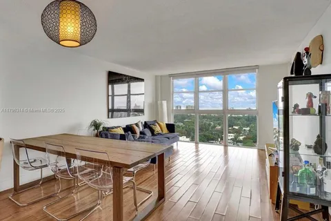 1228 West Ave # 1510, Miami Beach FL 33139