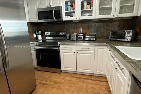 1228 West Ave # 1510, Miami Beach FL 33139
