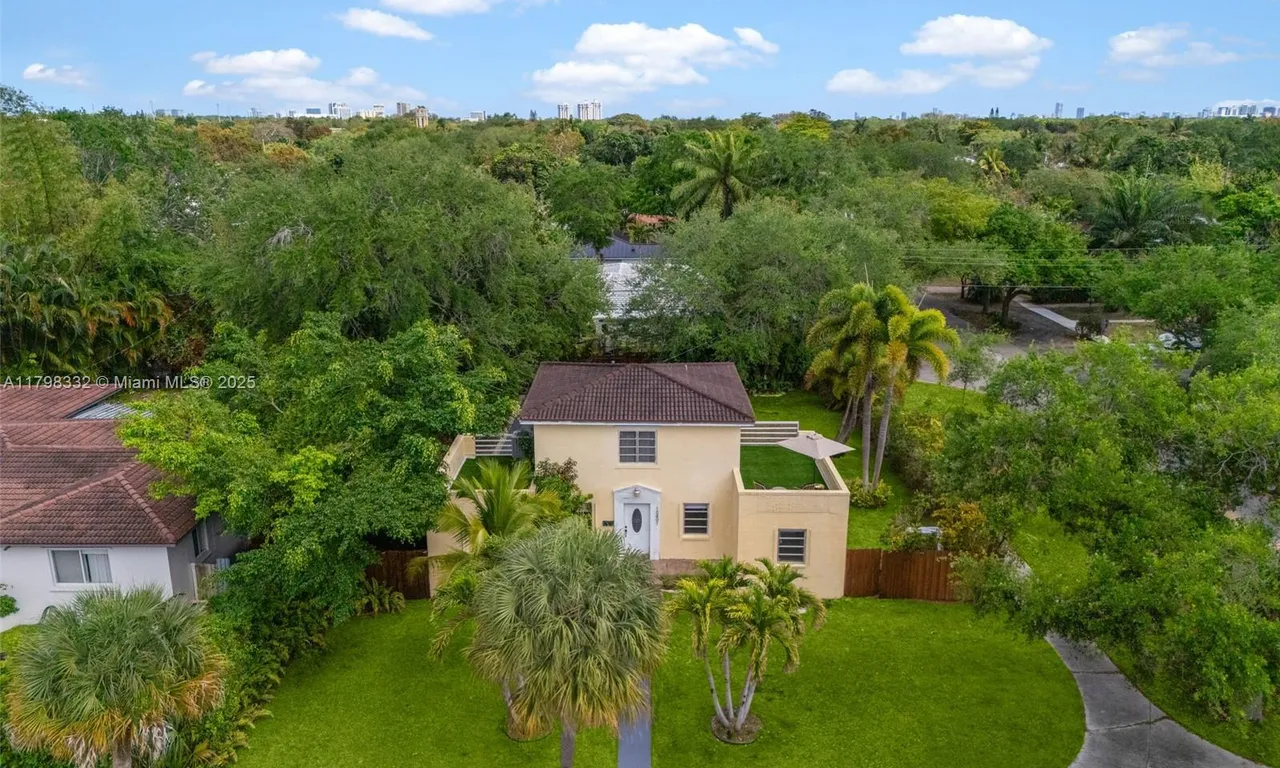 10401 NE 2nd Ave, Miami Shores FL 33138