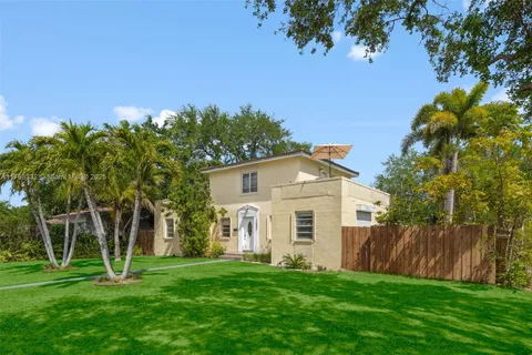 10401 NE 2nd Ave, Miami Shores FL 33138
