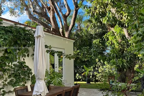409 Daroco Ave, Coral Gables FL 33146