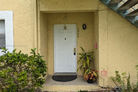 3990 NW 87th Ave # 3990, Sunrise FL 33351