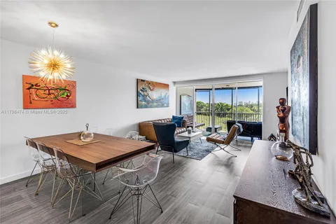 1780 NE 191st St # 2, Miami FL 33179
