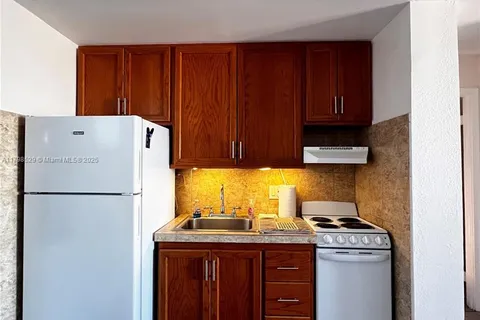 1750 James Ave # 10C, Miami Beach FL 33139