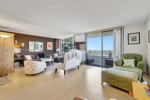 600 Three Islands Blvd # 1703, Hallandale Beach FL 33009