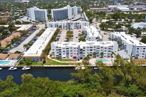 2840 NE 14th St Cswy # 408A, Pompano Beach FL 33062