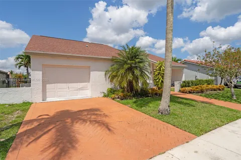 16791 Royal Poinciana Dr, Weston FL 33326