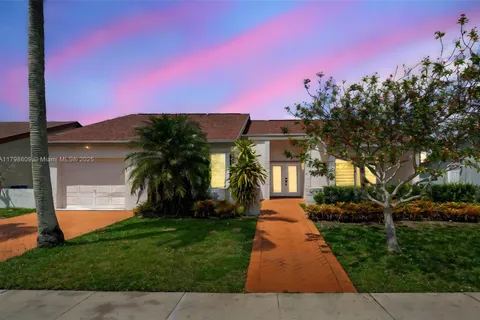 16791 Royal Poinciana Dr, Weston FL 33326