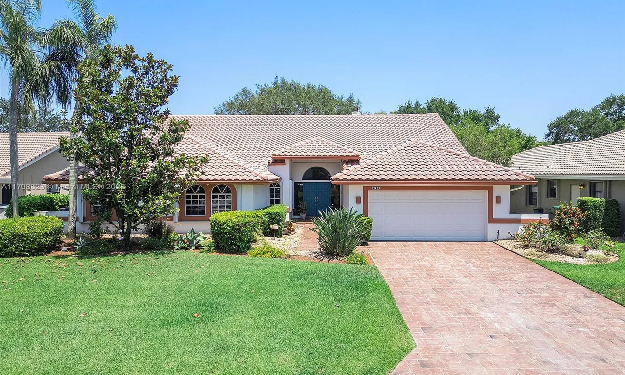 5425 NW 86th Ter, Coral Springs FL 33067