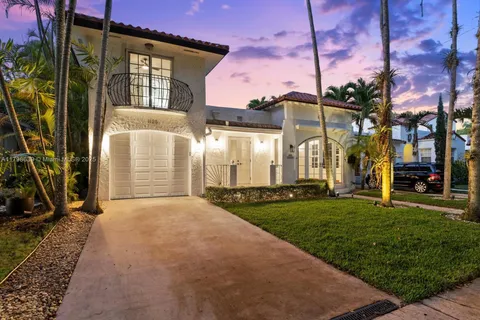 1125 Asturia Ave, Coral Gables FL 33134