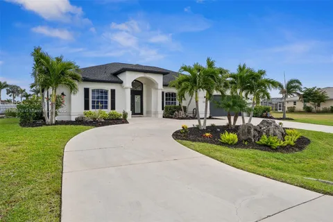 5207 SW 20th PL, Cape Coral FL 33914