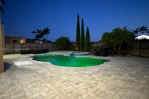 15549 SW 150th St, Miami FL 33196