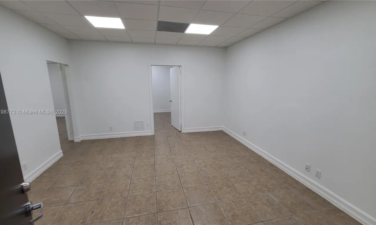 7570 NW 14th St, Miami FL 33126