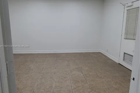 7570 NW 14th St, Miami FL 33126