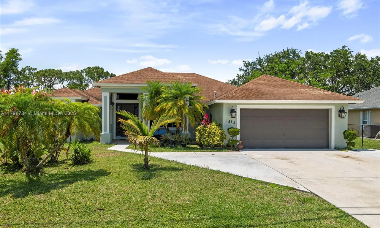 5514 NW West Lundy Cir, Port St. Lucie FL 34986