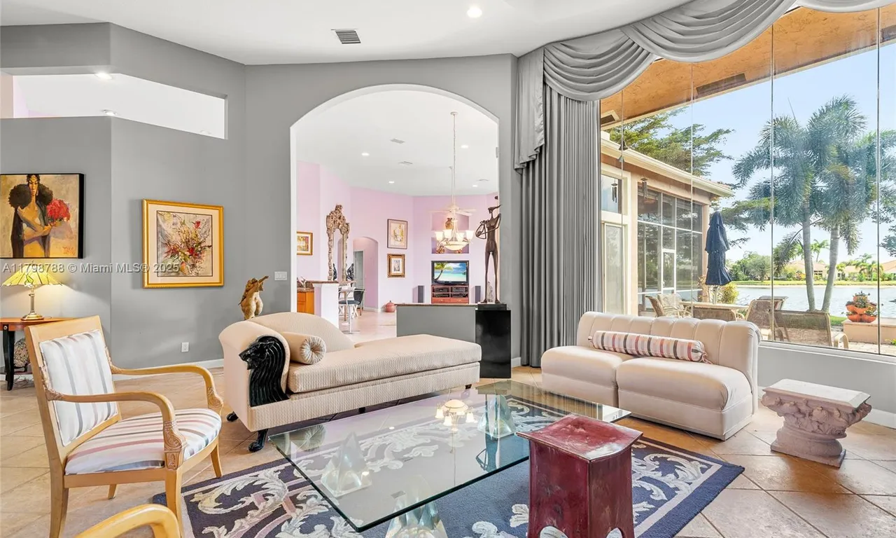 8100 Muirhead Cir, Boynton Beach FL 33472