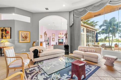 8100 Muirhead Cir, Boynton Beach FL 33472