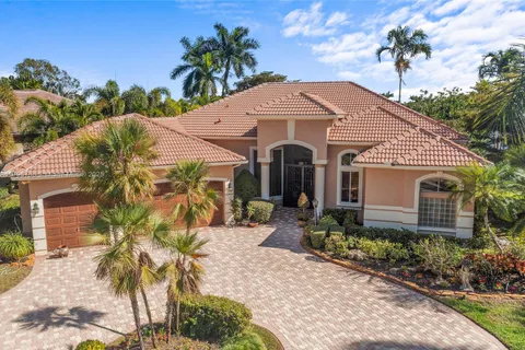 8100 Muirhead Cir, Boynton Beach FL 33472