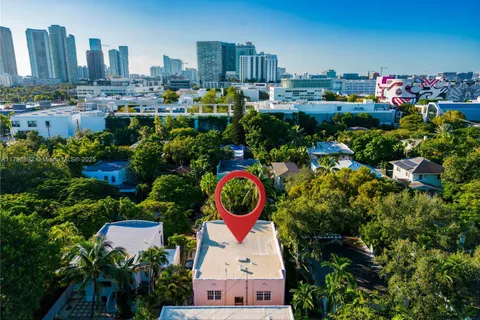 143 NE 43rd St # 6, Miami FL 33137