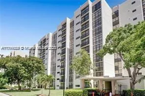 17021 N Bay Rd # 112, Sunny Isles Beach FL 33160