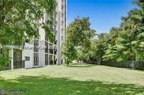 17021 N Bay Rd # 112, Sunny Isles Beach FL 33160