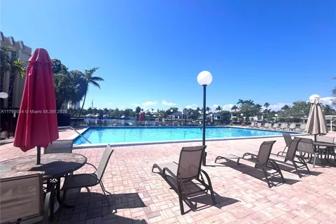 851 Three Islands Blvd # 505, Hallandale Beach FL 33009