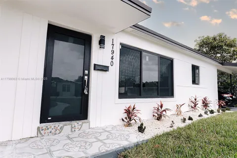 17940 NW 13th Ct, Miami Gardens FL 33169