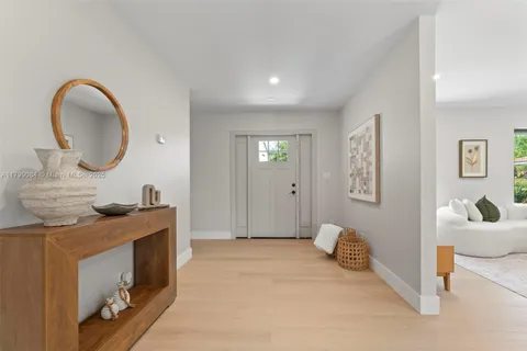 1350 NW 84th Dr, Coral Springs FL 33071