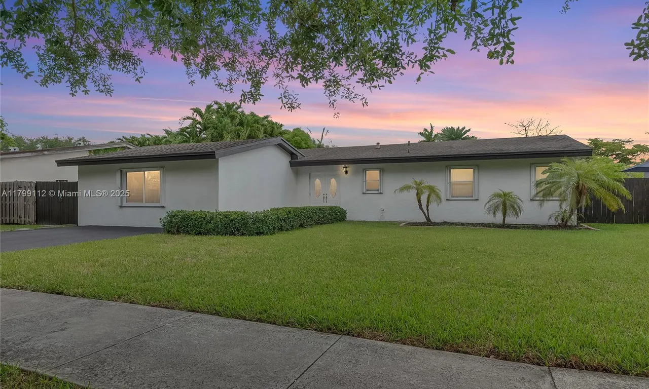 10241 SW 128th Ave, Miami FL 33186