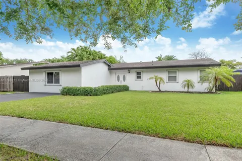 10241 SW 128th Ave, Miami FL 33186