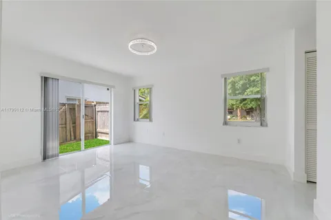 10241 SW 128th Ave, Miami FL 33186