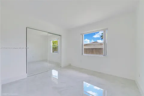 10241 SW 128th Ave, Miami FL 33186
