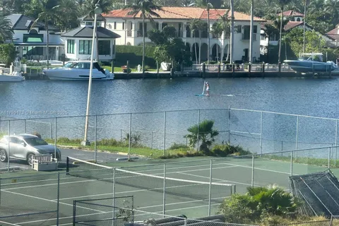 701 Three Islands Blvd # 414, Hallandale Beach FL 33009