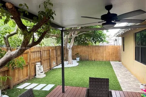 10280 NW 10 Street, Miami FL 33172