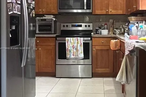 10280 NW 10 Street, Miami FL 33172